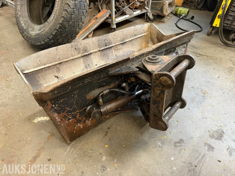 2006 Globus Hydraulisk pusseskuff – S30 feste / 90L / 99kg - Equipamento de Máquina de construção: foto 4 2006 Globus Hydraulisk pusseskuff – S30 feste / 90L / 99kg - Equipamento de Máquina de construção: foto 4