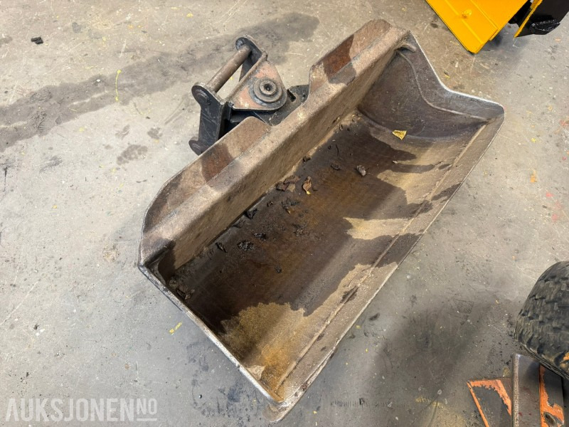 2006 Globus Hydraulisk pusseskuff – S30 feste / 90L / 99kg - Equipamento de Máquina de construção: foto 2 2006 Globus Hydraulisk pusseskuff – S30 feste / 90L / 99kg - Equipamento de Máquina de construção: foto 2