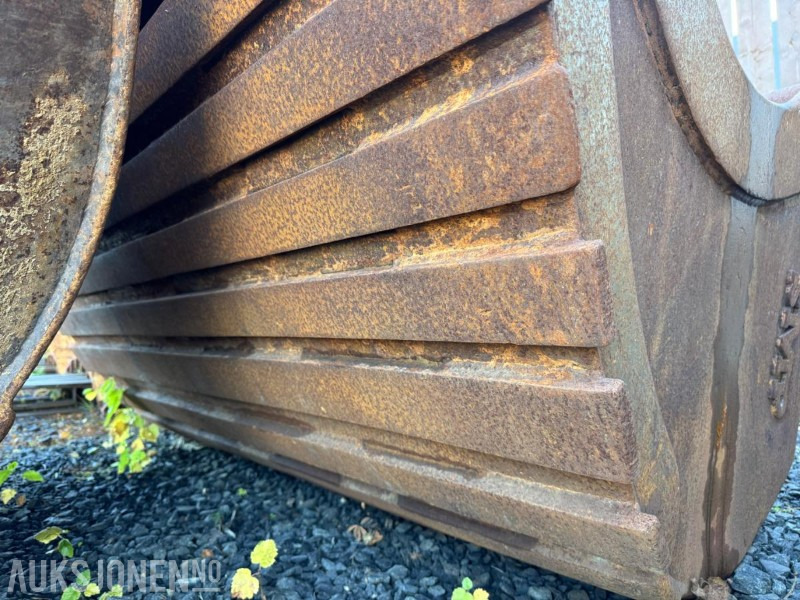 2015 SMP hydraulisk pusseskuffe G90 feste - Equipamento de Máquina de construção: foto 3 2015 SMP hydraulisk pusseskuffe G90 feste - Equipamento de Máquina de construção: foto 3