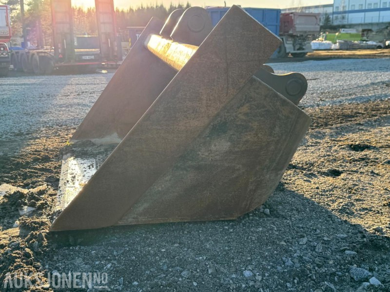 2020 profilskuffe s70 Thorens i kil - Equipamento de Máquina de construção: foto 5 2020 profilskuffe s70 Thorens i kil - Equipamento de Máquina de construção: foto 5