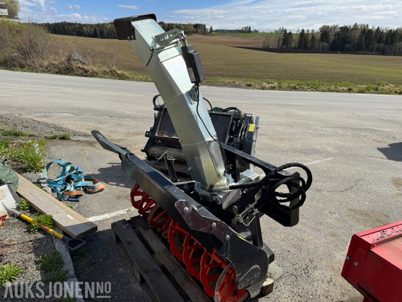 2022 Bobcat Snøfreser og strøkasse - Equipamento de Máquina de construção: foto 1 2022 Bobcat Snøfreser og strøkasse - Equipamento de Máquina de construção: foto 1