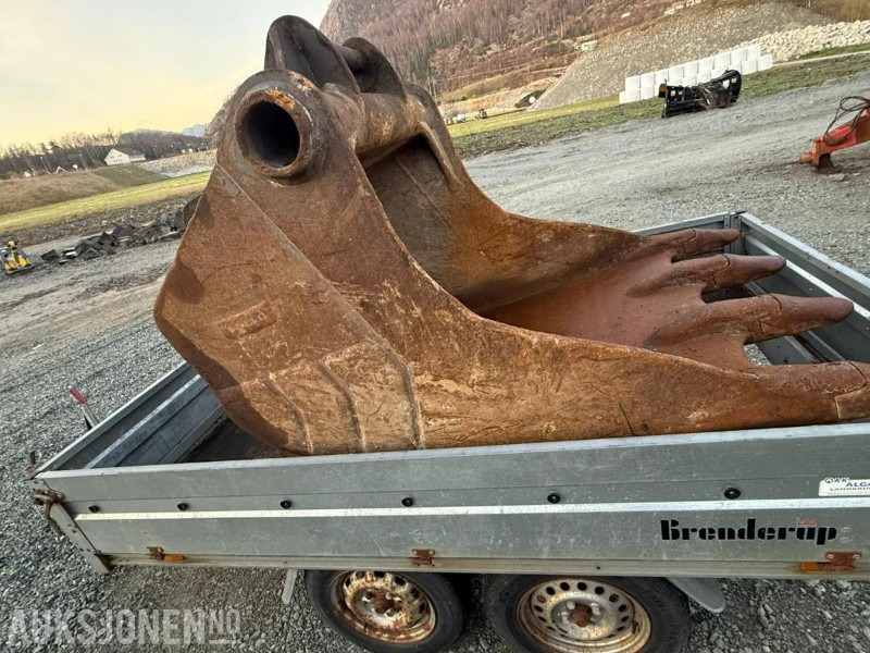 Graveskuff-s-70 feste - Equipamento de Máquina de construção: foto 1 Graveskuff-s-70 feste - Equipamento de Máquina de construção: foto 1