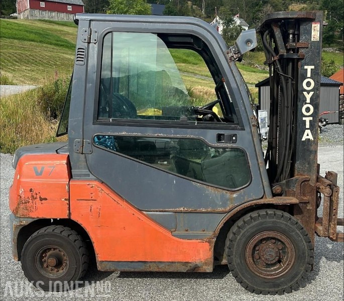 2009 Toyota 02-8FDF25 Gaffeltruck, 8601 timer - Equipamento de movimentação: foto 3 2009 Toyota 02-8FDF25 Gaffeltruck, 8601 timer - Equipamento de movimentação: foto 3