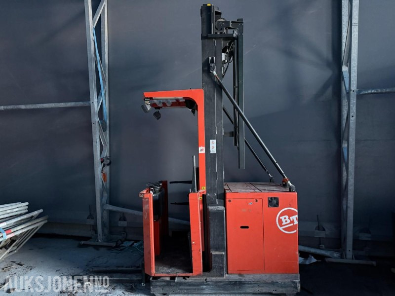 BT 1000 HSE ordreplukktruck (2007-modell) - Equipamento de movimentação: foto 2 BT 1000 HSE ordreplukktruck (2007-modell) - Equipamento de movimentação: foto 2