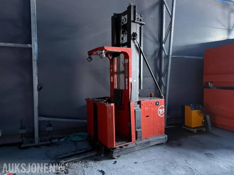 BT 1000 HSE ordreplukktruck (2007-modell) - Equipamento de movimentação: foto 3 BT 1000 HSE ordreplukktruck (2007-modell) - Equipamento de movimentação: foto 3