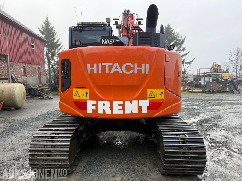 Hitachi ZX135 US-6 EC219, 2 skuffer, sentralsmøring - Escavadeira: foto 4 Hitachi ZX135 US-6 EC219, 2 skuffer, sentralsmøring - Escavadeira: foto 4