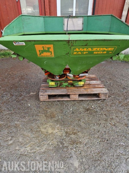 1900 Gjødselspreder m/aksling - Máquina agrícola: foto 1 1900 Gjødselspreder m/aksling - Máquina agrícola: foto 1