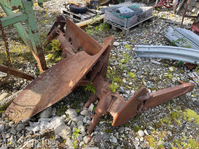 1900 Traktor-/maskinskjær eldre modell - Máquina agrícola: foto 3 1900 Traktor-/maskinskjær eldre modell - Máquina agrícola: foto 3