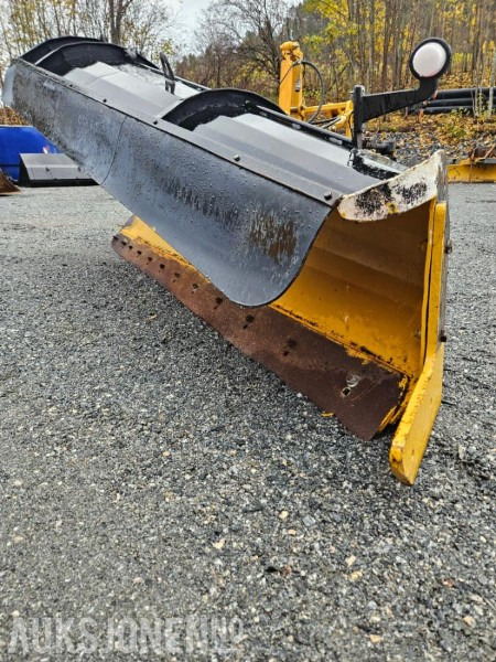 1992 Øveraasen diagonalplog DL 285 B - Største bredde 2900 mm - Med parallellogram - Hydraulisk løft - Máquina agrícola: foto 4 1992 Øveraasen diagonalplog DL 285 B - Største bredde 2900 mm - Med parallellogram - Hydraulisk løft - Máquina agrícola: foto 4