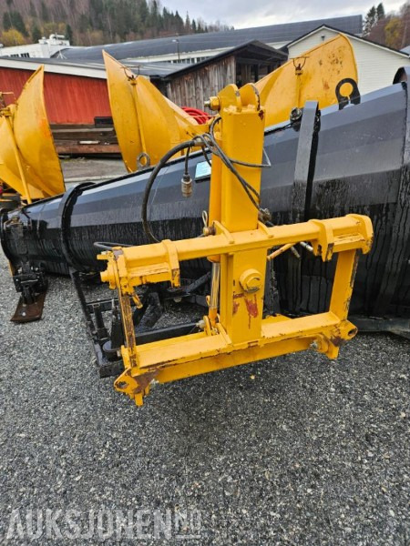 1992 Øveraasen diagonalplog DL 285 B - Største bredde 2900 mm - Med parallellogram - Hydraulisk løft - Máquina agrícola: foto 5 1992 Øveraasen diagonalplog DL 285 B - Største bredde 2900 mm - Med parallellogram - Hydraulisk løft - Máquina agrícola: foto 5
