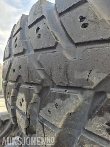 2000 Nokian TRI2 - Máquina agrícola: foto 3 2000 Nokian TRI2 - Máquina agrícola: foto 3