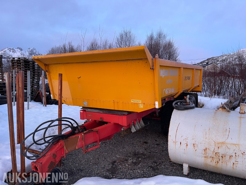 2011 Pronar T679/2 - 2 akslet tipphenger til traktor - Tillatt totalvekt 16350 kg. - Máquina agrícola: foto 1 2011 Pronar T679/2 - 2 akslet tipphenger til traktor - Tillatt totalvekt 16350 kg. - Máquina agrícola: foto 1