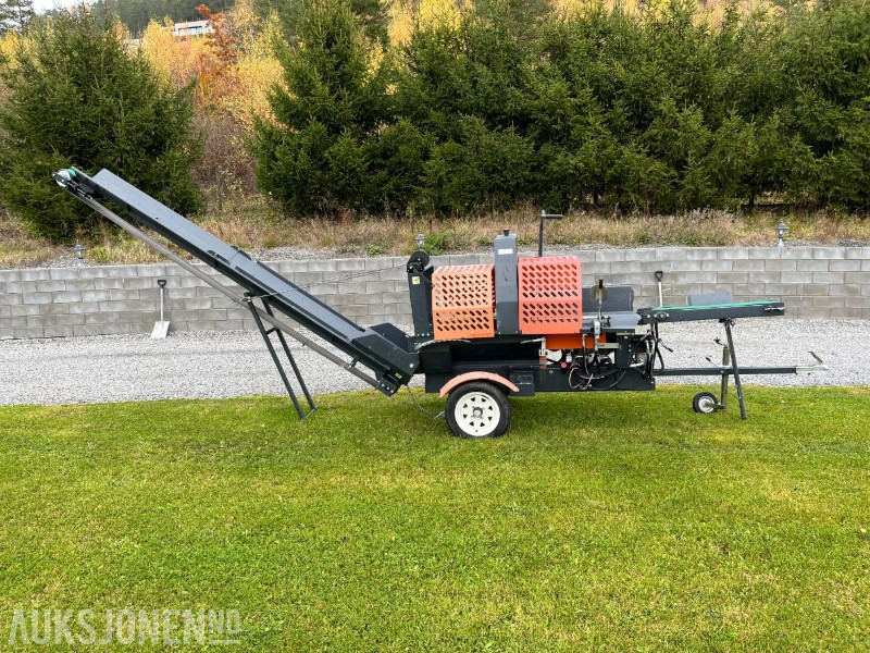 2015 Vedmaskin med bensinmotor - Máquina agrícola: foto 1 2015 Vedmaskin med bensinmotor - Máquina agrícola: foto 1