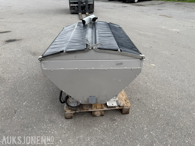 2022 Hilltip 380 Spreder UTV/Pickup - Máquina agrícola: foto 2 2022 Hilltip 380 Spreder UTV/Pickup - Máquina agrícola: foto 2