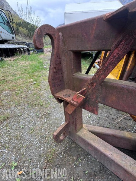 Hydraulisk Brøyteskjær til traktor og hjullaster - bredde 2720 mm - Volvo BM og Triangelfeste - Máquina agrícola: foto 5 Hydraulisk Brøyteskjær til traktor og hjullaster - bredde 2720 mm - Volvo BM og Triangelfeste - Máquina agrícola: foto 5