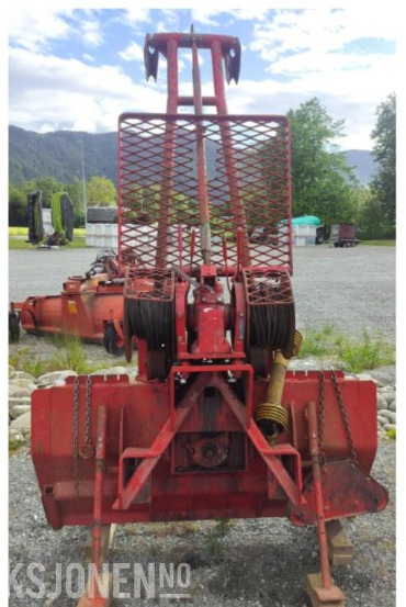 IGLAND COMPACT 3000/2 to-tromlet vinsj. - Máquina agrícola: foto 2 IGLAND COMPACT 3000/2 to-tromlet vinsj. - Máquina agrícola: foto 2