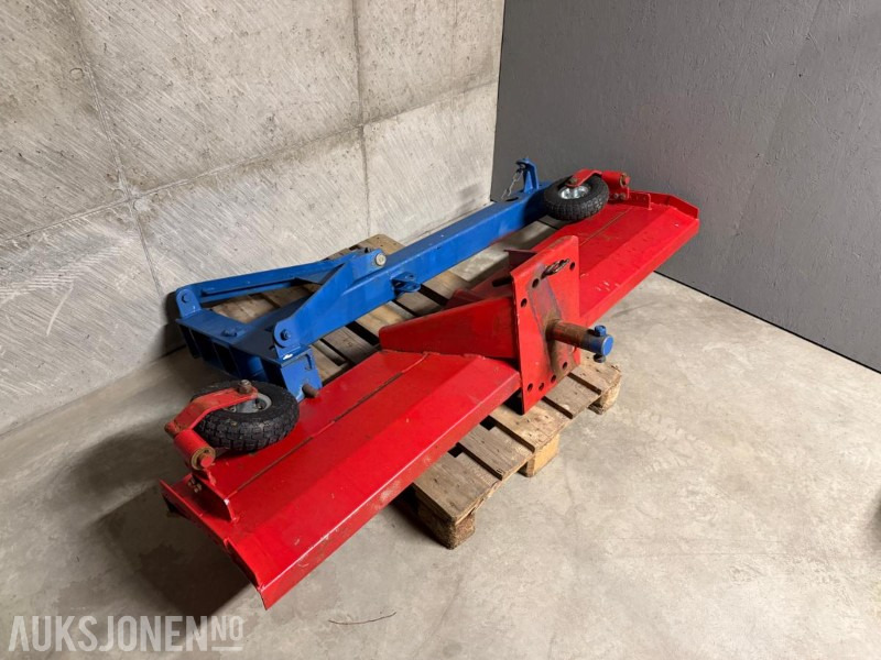 Planringsskjær 2m bredde til traktor - Máquina agrícola: foto 1 Planringsskjær 2m bredde til traktor - Máquina agrícola: foto 1