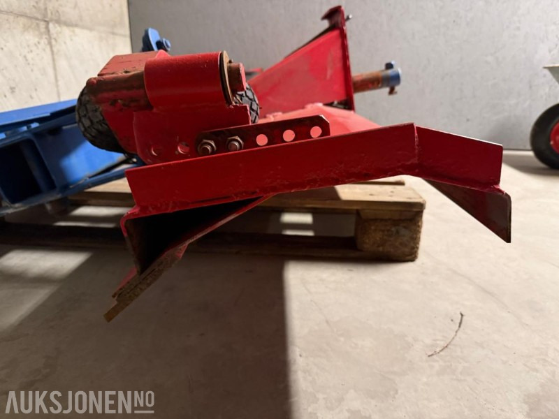 Planringsskjær 2m bredde til traktor - Máquina agrícola: foto 5 Planringsskjær 2m bredde til traktor - Máquina agrícola: foto 5