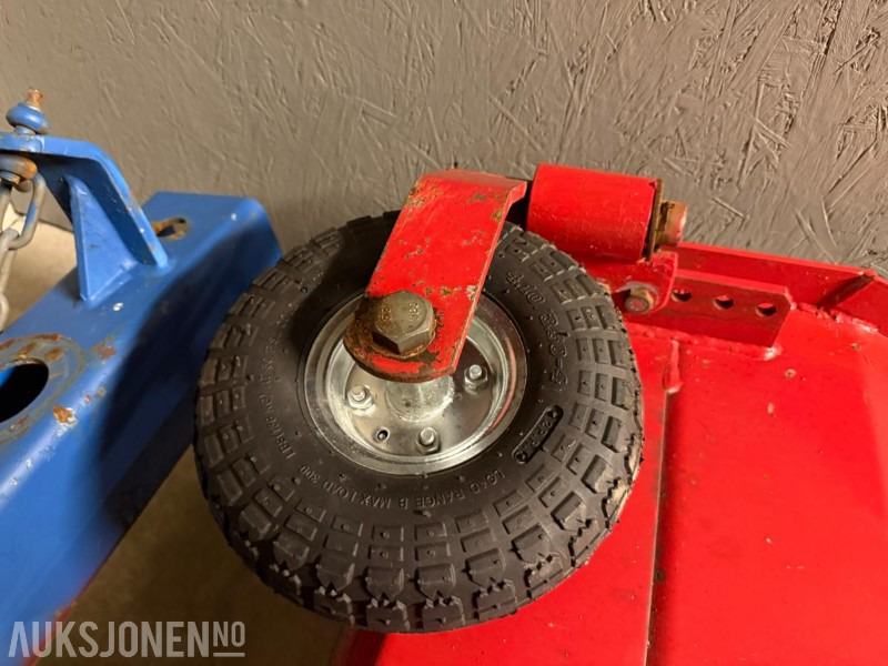 Planringsskjær 2m bredde til traktor - Máquina agrícola: foto 3 Planringsskjær 2m bredde til traktor - Máquina agrícola: foto 3