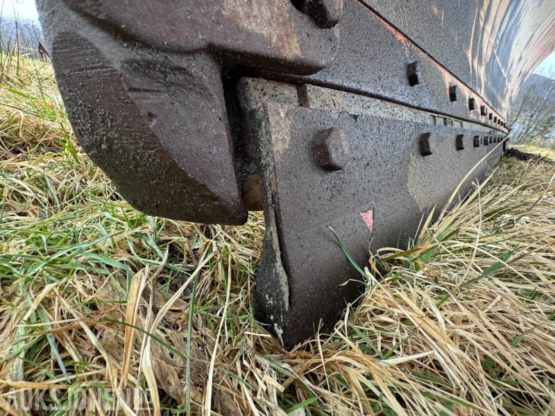 Schmidt Brøyteskjær - 3 meters bredde - Feste for brøyteplate - Nyere Kuper slitestål - Máquina agrícola: foto 5 Schmidt Brøyteskjær - 3 meters bredde - Feste for brøyteplate - Nyere Kuper slitestål - Máquina agrícola: foto 5