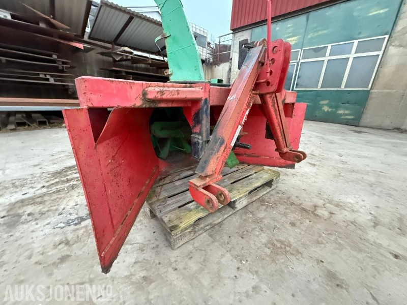 Snøfreser med 3-punktsfeste til traktor – hydraulisk utkaster - Máquina agrícola: foto 3 Snøfreser med 3-punktsfeste til traktor – hydraulisk utkaster - Máquina agrícola: foto 3