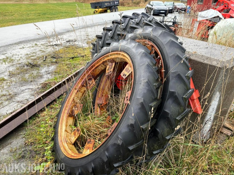 TVILLING HJUL OG SPRØYTEHJUL TIL TRAKTOR - Máquina agrícola: foto 4 TVILLING HJUL OG SPRØYTEHJUL TIL TRAKTOR - Máquina agrícola: foto 4