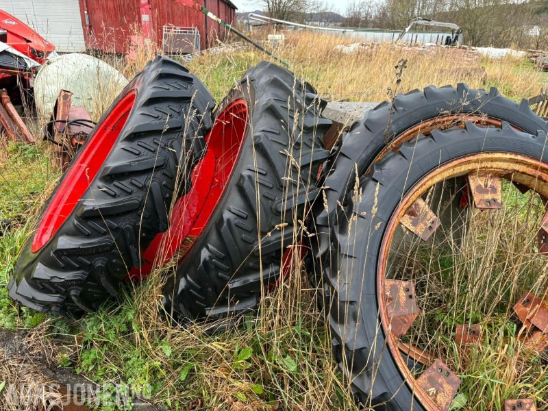 TVILLING HJUL OG SPRØYTEHJUL TIL TRAKTOR - Máquina agrícola: foto 2 TVILLING HJUL OG SPRØYTEHJUL TIL TRAKTOR - Máquina agrícola: foto 2