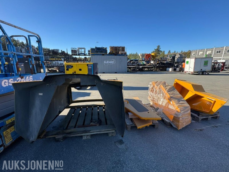 Moxy MT41 panser og side kasser med lokk. - Equipamento de construção: foto 4 Moxy MT41 panser og side kasser med lokk. - Equipamento de construção: foto 4