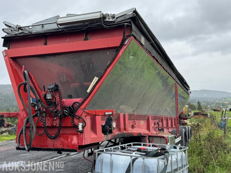 1997 R-R-Trailer asfaltsemi med transportbånd - Reboque: foto 1 1997 R-R-Trailer asfaltsemi med transportbånd - Reboque: foto 1