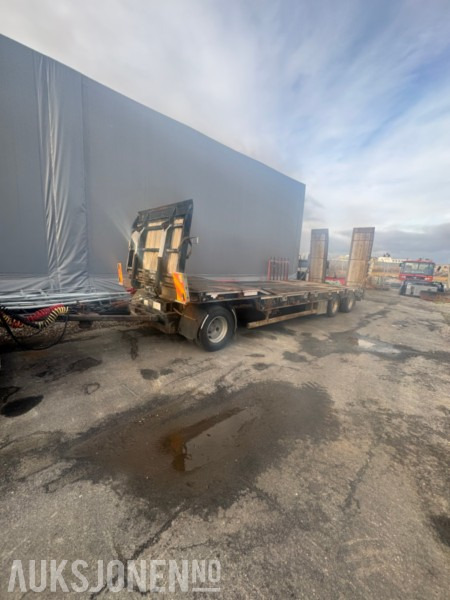 2012 McCauley Scanslep 3 akslet maskinhenger - Frontlem - Hyd. broer - Nylig EU - Nye dekk - Reboque: foto 4 2012 McCauley Scanslep 3 akslet maskinhenger - Frontlem - Hyd. broer - Nylig EU - Nye dekk - Reboque: foto 4
