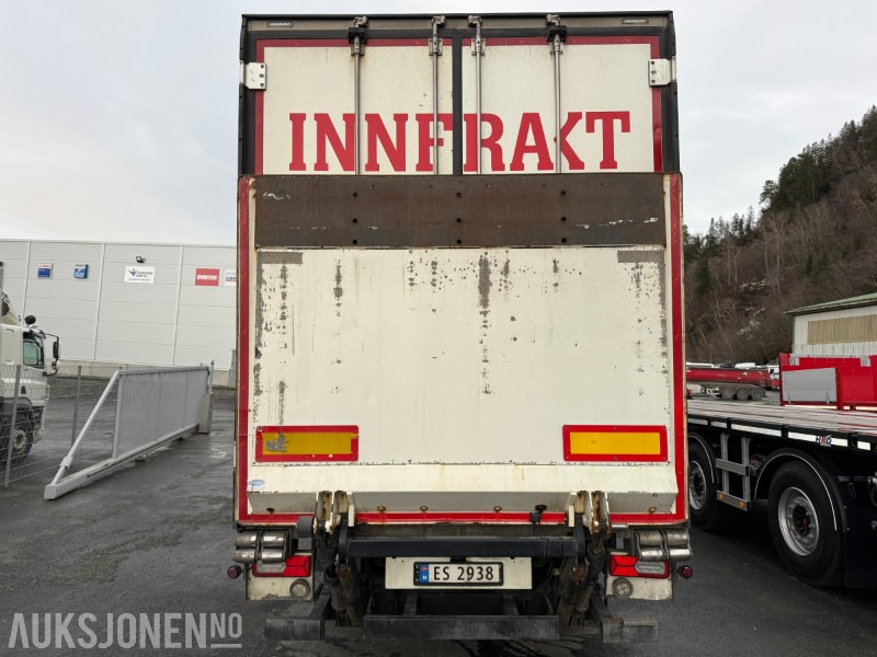 2019 Schmitz CARGOBULL thermo semi med bommer og bakløft - Reboque: foto 4 2019 Schmitz CARGOBULL thermo semi med bommer og bakløft - Reboque: foto 4