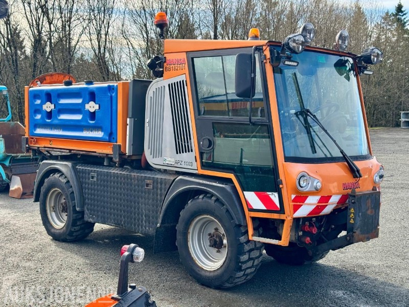 2018 Hansa APZ1003L Redskapsbærer med Bucher Husky 1500 W FS strøer - Veículo municipal/ Especial: foto 2 2018 Hansa APZ1003L Redskapsbærer med Bucher Husky 1500 W FS strøer - Veículo municipal/ Especial: foto 2