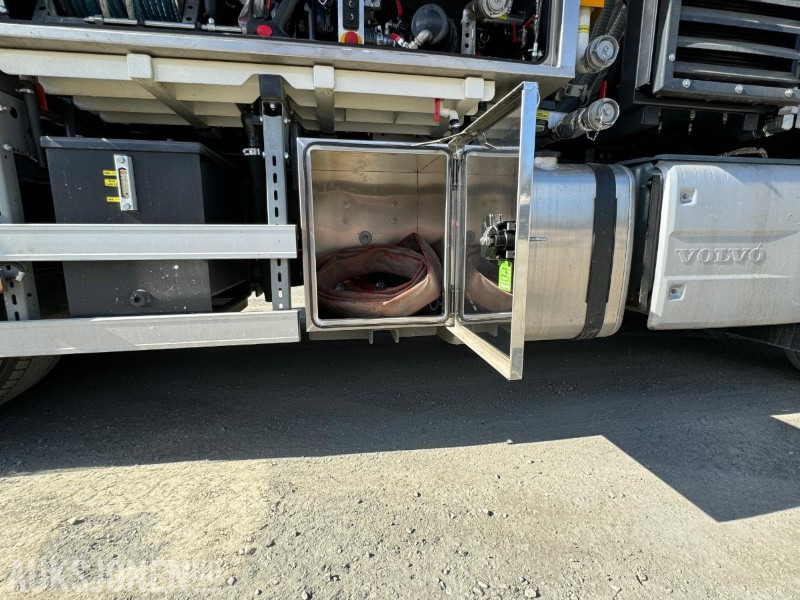 Veículo municipal/ Especial 2024  VOLVO FMX500 - KOMPLETT VAKUUM/SPYLEBIL – NESTEN NY - 1154 KM: foto 16