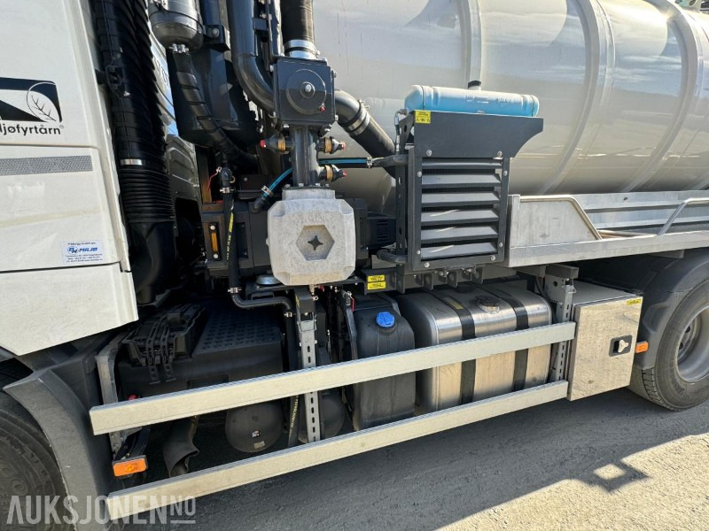 Veículo municipal/ Especial 2024  VOLVO FMX500 - KOMPLETT VAKUUM/SPYLEBIL – NESTEN NY - 1154 KM: foto 10