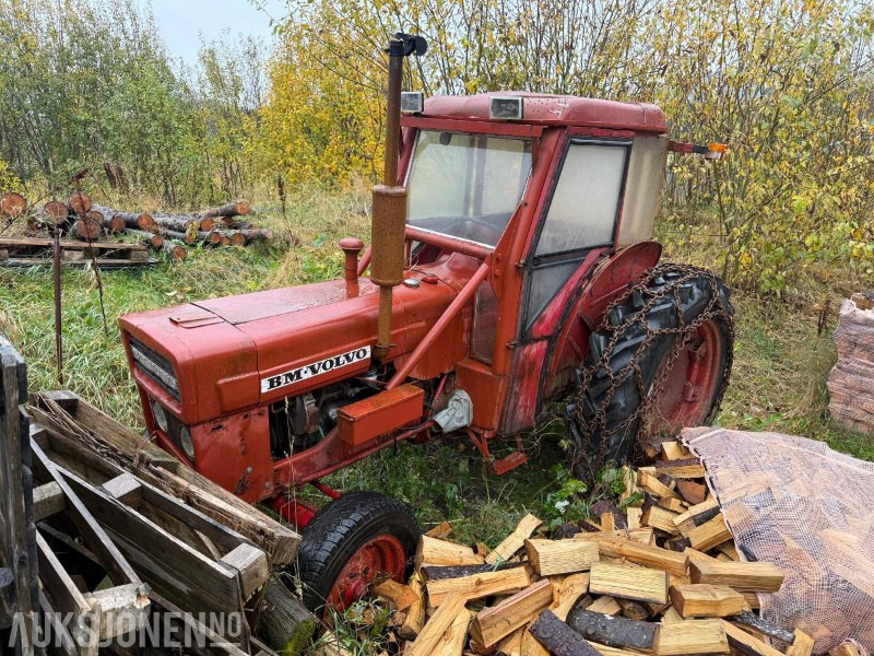 Volvo BM Volvo - Brukt sammen med vedmaskin - Trator: foto 1 Volvo BM Volvo - Brukt sammen med vedmaskin - Trator: foto 1