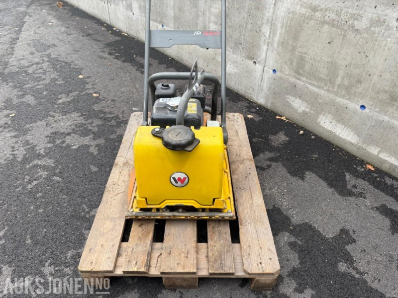 Wacker Neuson WP1550 vibroplate. - Rolo: foto 4 Wacker Neuson WP1550 vibroplate. - Rolo: foto 4