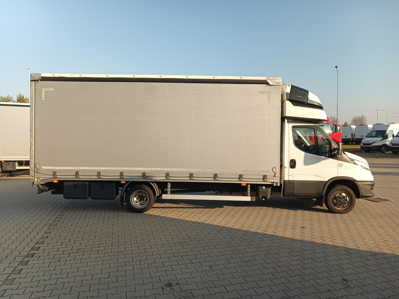 Carrinha frigorífica IVECO Daily 50C16 H: foto 9