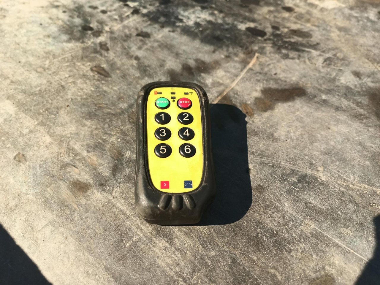 MERCEDES-BENZ Atego 1323 L - Caminhão furgão: foto 3 MERCEDES-BENZ Atego 1323 L - Caminhão furgão: foto 3