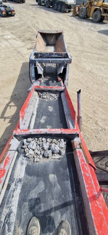 Peneira vibratória Sandvik QA 441: foto 17 Peneira vibratória Sandvik QA 441: foto 17