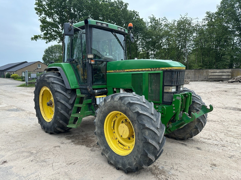 John Deere 7700 PowerQuad - Front linkage - Trator: foto 2 John Deere 7700 PowerQuad - Front linkage - Trator: foto 2