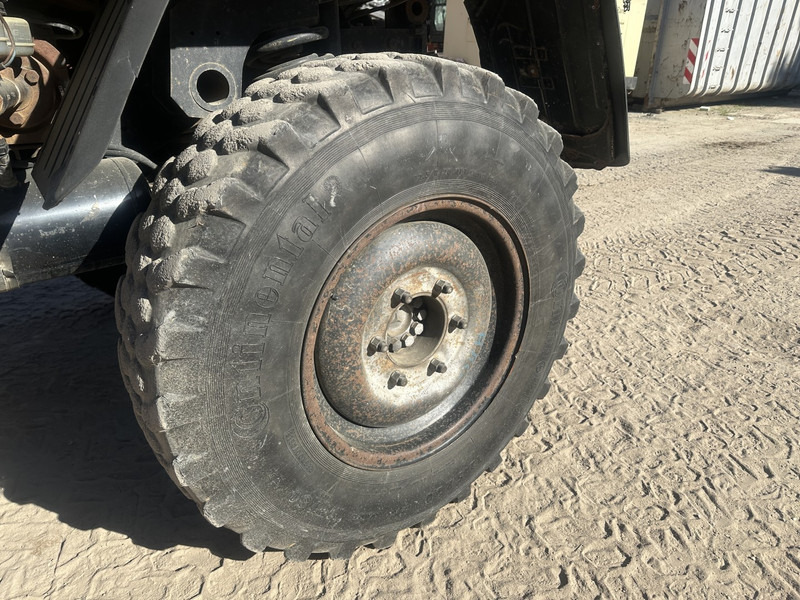 Trator Mercedes-Benz Unimog U 1000 32.883km // ORIGINAL MILEAGE: foto 8