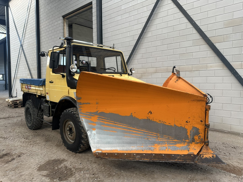 Mercedes-Benz Unimog U1000 32.883km Original mileage - Trator: foto 2 Mercedes-Benz Unimog U1000 32.883km Original mileage - Trator: foto 2