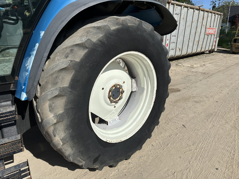 Trator New Holland TS 90: foto 10