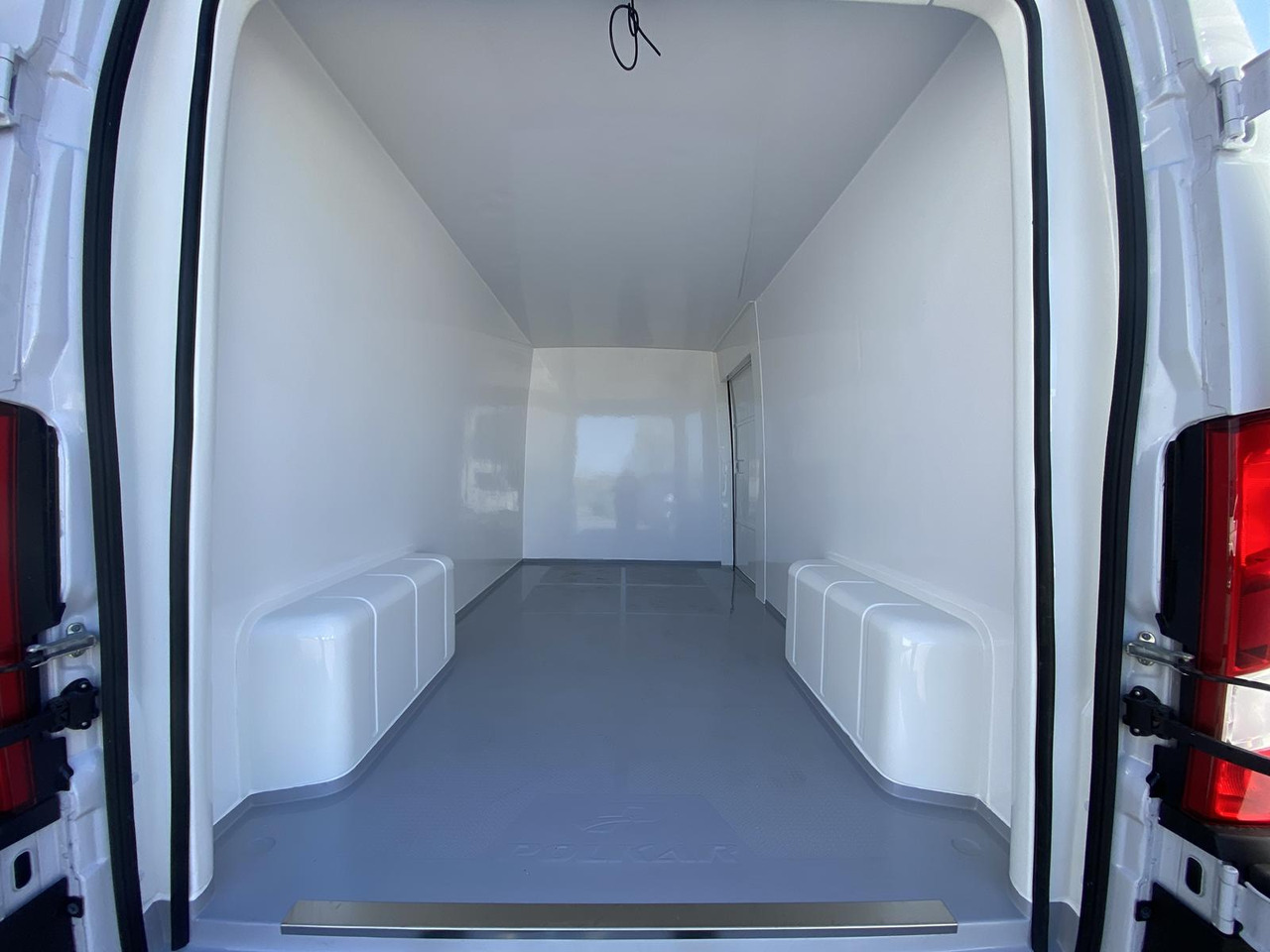 FIAT DUCATO L3H2 140PS | TIEFKÜHLFAHRZEUG -20C + KONVEKTA TK 4022 12V-230V - Carrinha frigorífica: foto 4 FIAT DUCATO L3H2 140PS | TIEFKÜHLFAHRZEUG -20C + KONVEKTA TK 4022 12V-230V - Carrinha frigorífica: foto 4