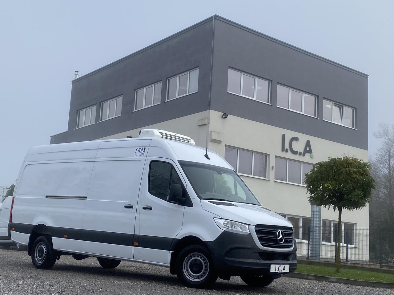MERCEDES-BENZ SPRINTER 317 CDI L4H3 170PS AUTOMATIK FRISCHDIENST + KONVEKTA FK 3022 12-220V - Carrinha frigorífica: foto 2 MERCEDES-BENZ SPRINTER 317 CDI L4H3 170PS AUTOMATIK FRISCHDIENST + KONVEKTA FK 3022 12-220V - Carrinha frigorífica: foto 2