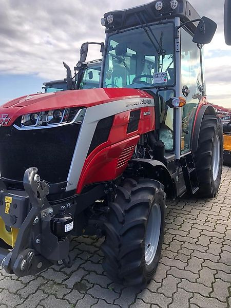 Massey Ferguson MF 3VI105 Efficient - Trator: foto 3 Massey Ferguson MF 3VI105 Efficient - Trator: foto 3