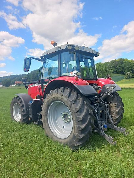 Massey Ferguson MF 6714 S Dyna-VT - Trator: foto 4 Massey Ferguson MF 6714 S Dyna-VT - Trator: foto 4