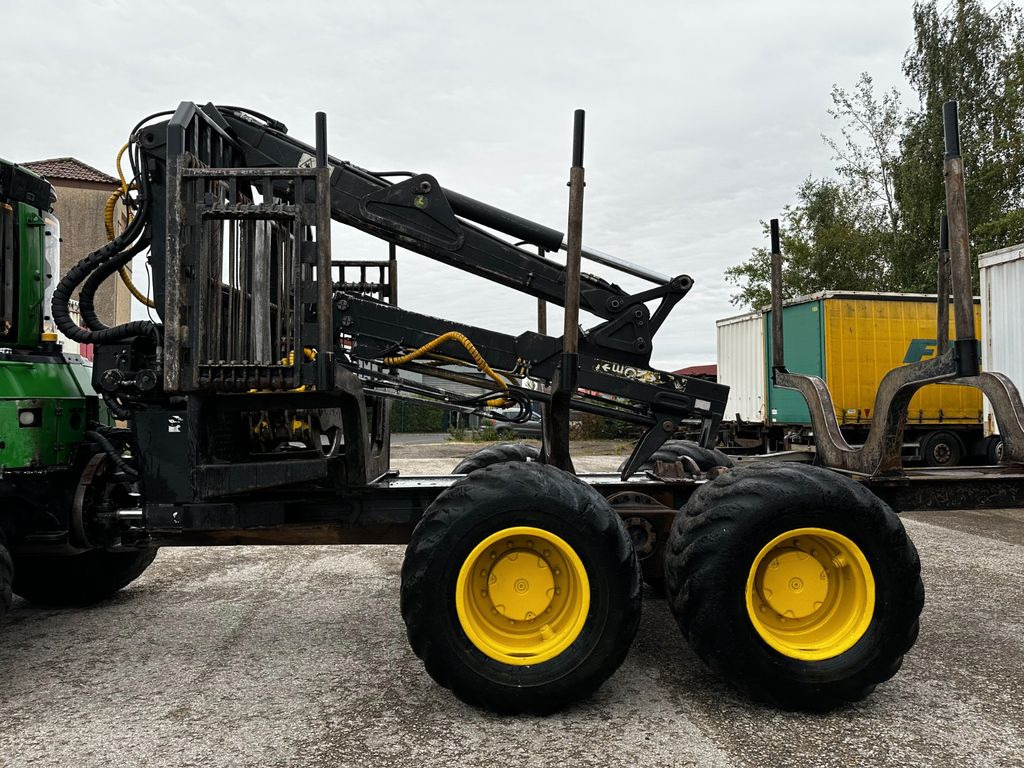 John Deere 1210E 10m CF710 KRAN - Forwarder: foto 4 John Deere 1210E 10m CF710 KRAN - Forwarder: foto 4