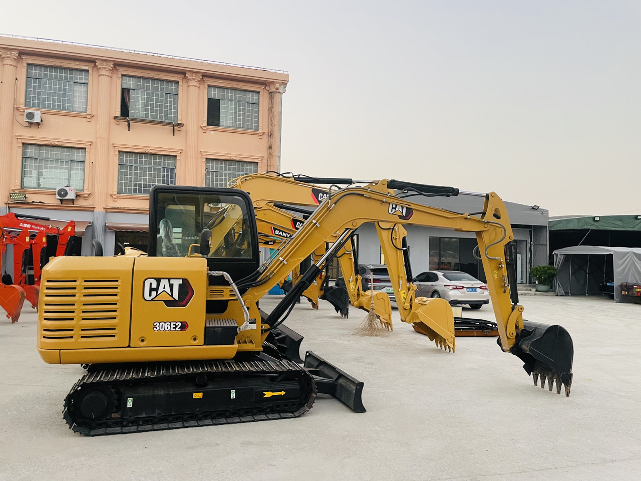 Caterpillar 306 Used Excavator 306E 306E2 6 Ton Mini Excavator Doosan DH55 DH60 DX60 Hyundai 60 High Quality Excavators on Sale - Mini escavadeira: foto 5 Caterpillar 306 Used Excavator 306E 306E2 6 Ton Mini Excavator Doosan DH55 DH60 DX60 Hyundai 60 High Quality Excavators on Sale - Mini escavadeira: foto 5