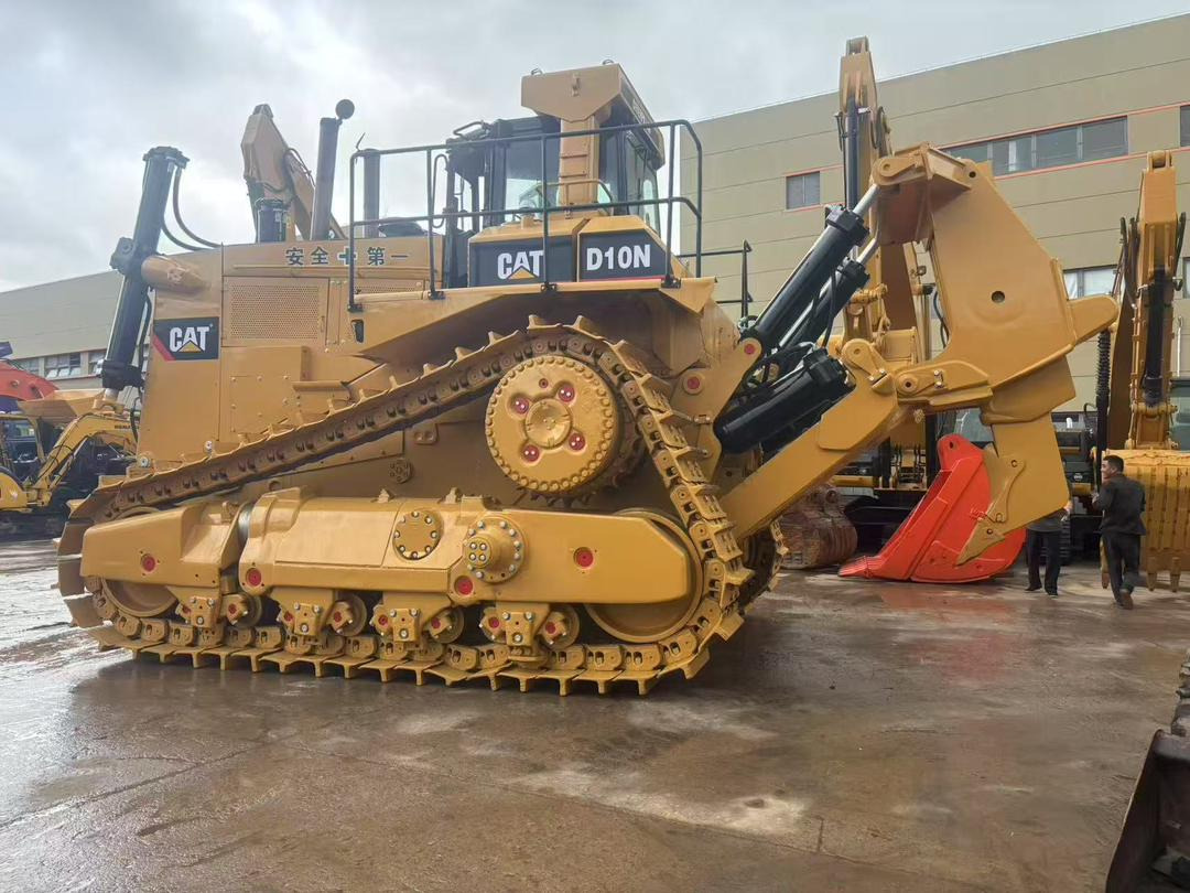 Caterpillar CAT Used Crawler Bulldozer Tractor D10N D9R D8R D8T D7R D7G D6G Dozer for Sale - Buldôzer: foto 2 Caterpillar CAT Used Crawler Bulldozer Tractor D10N D9R D8R D8T D7R D7G D6G Dozer for Sale - Buldôzer: foto 2